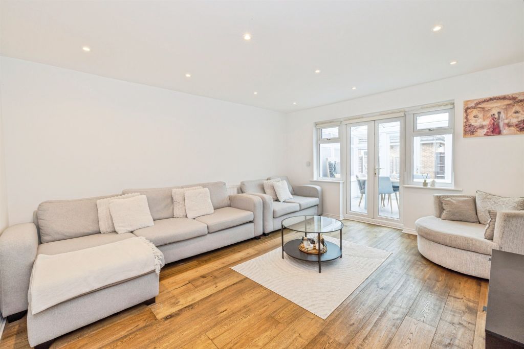 Property photo 3 of 24