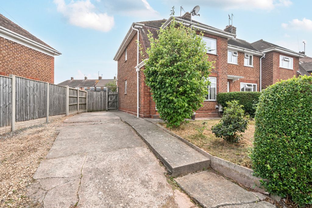 Property photo 1 of 20 1320925-1-6881Fb1A39Ccb