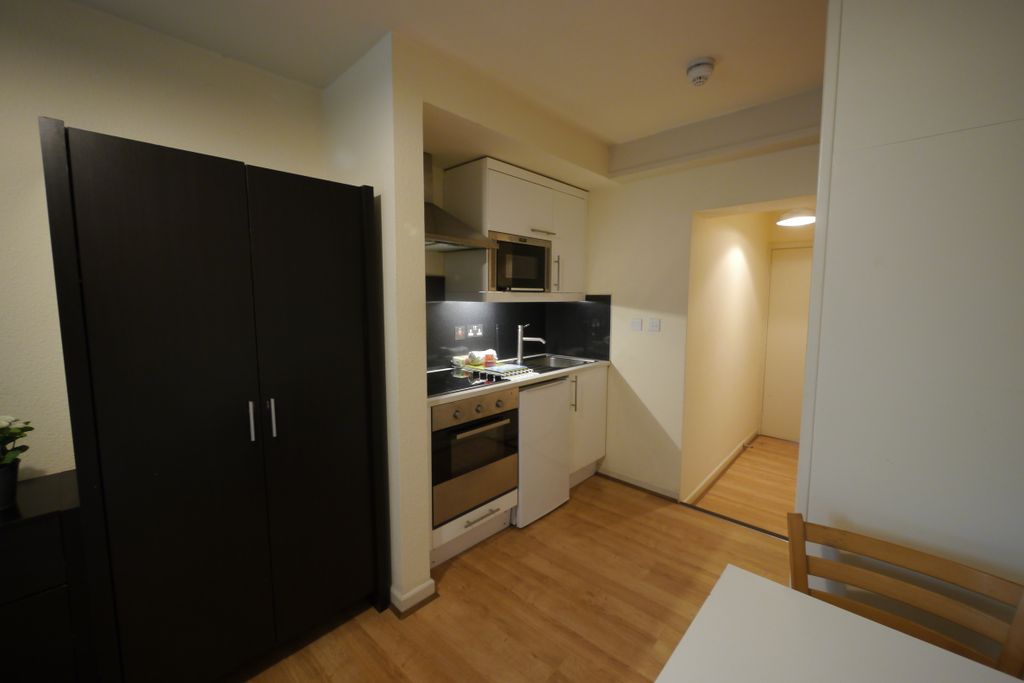 Property photo 3 of 5