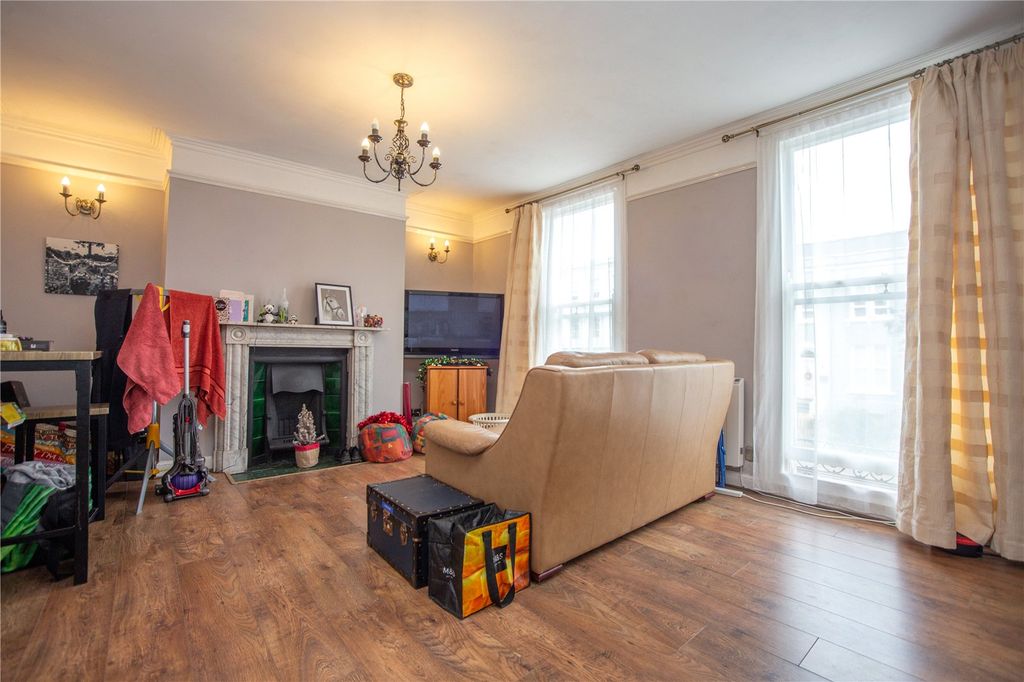 Property photo 1 of 12 Picture No. 01