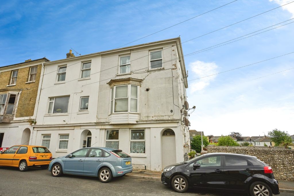 Property photo 1 of 12 Photo