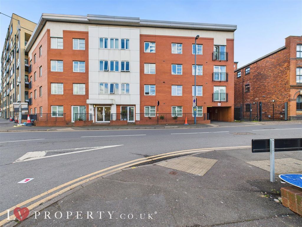 Property photo 1 of 10 Cam05016G0-Pr0052-Still009.Jpg