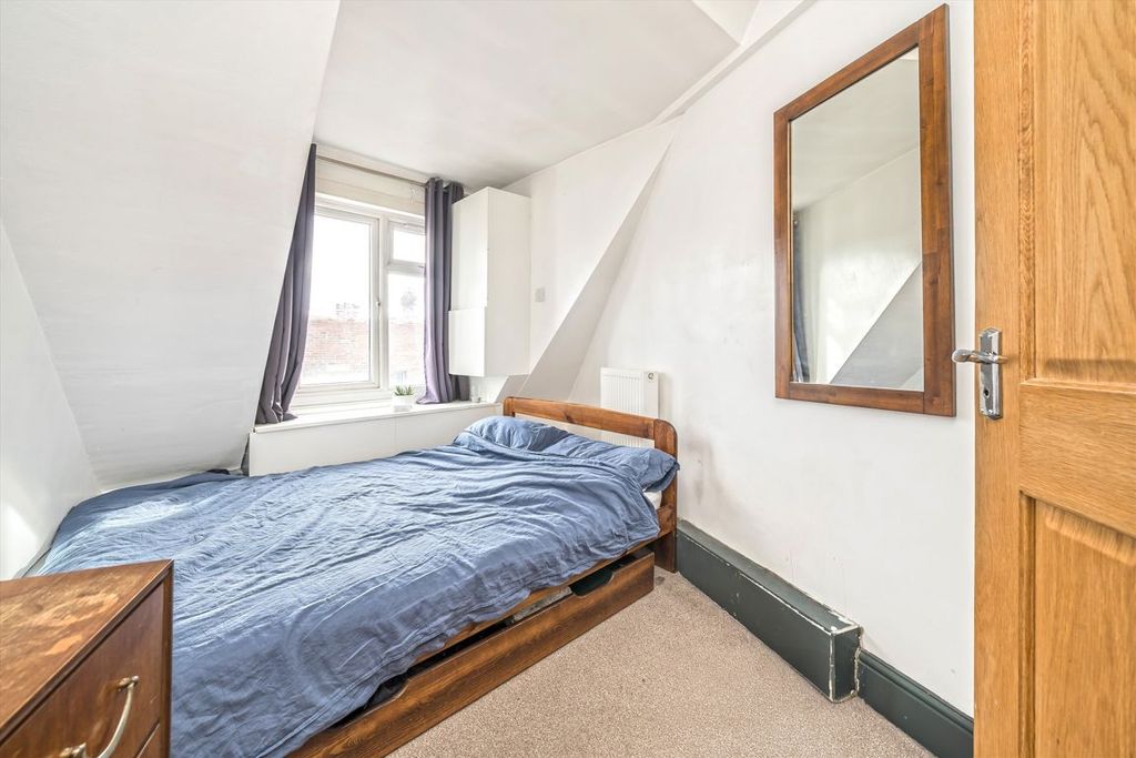 Property photo 3 of 8