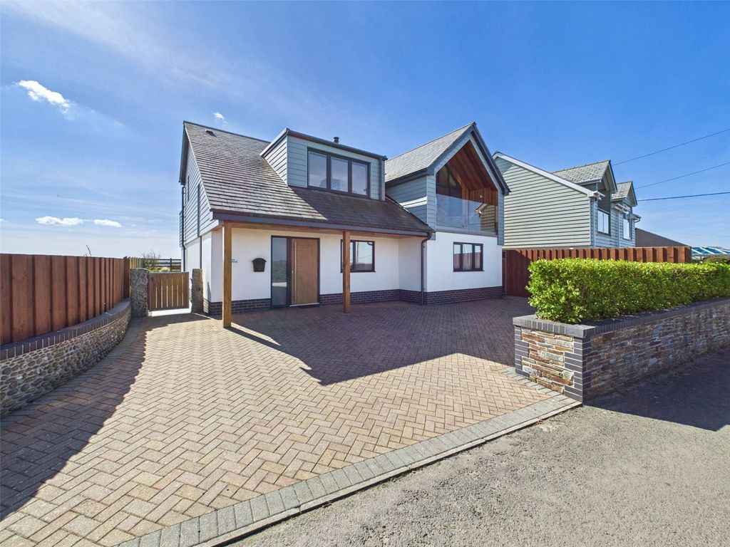 Property photo 1 of 18 Picture No. 01