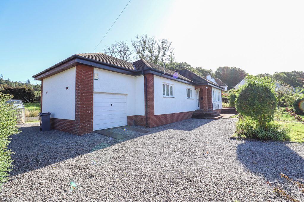 Property photo 3 of 40