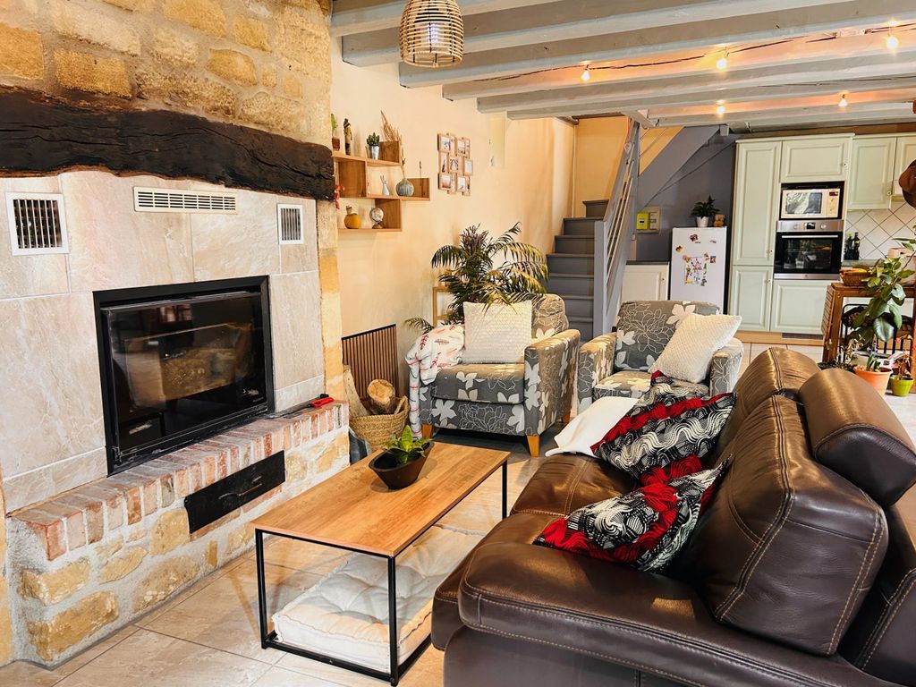 Property photo 3 of 12