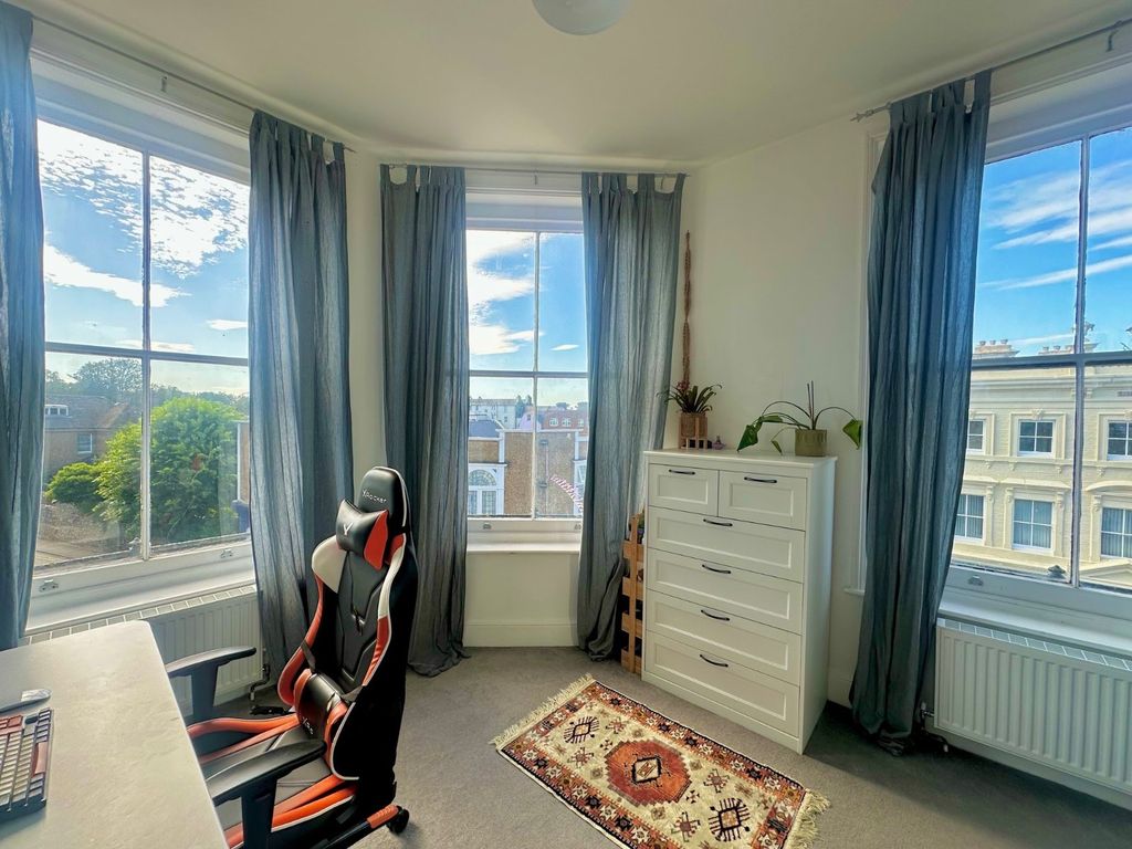 Property photo 1 of 10 Picture No. 03