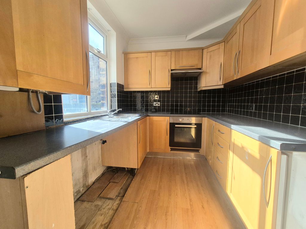 Property photo 2 of 9 Image