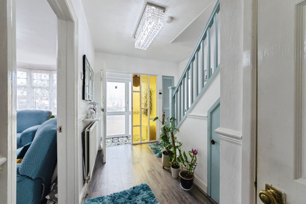 Property photo 2 of 21