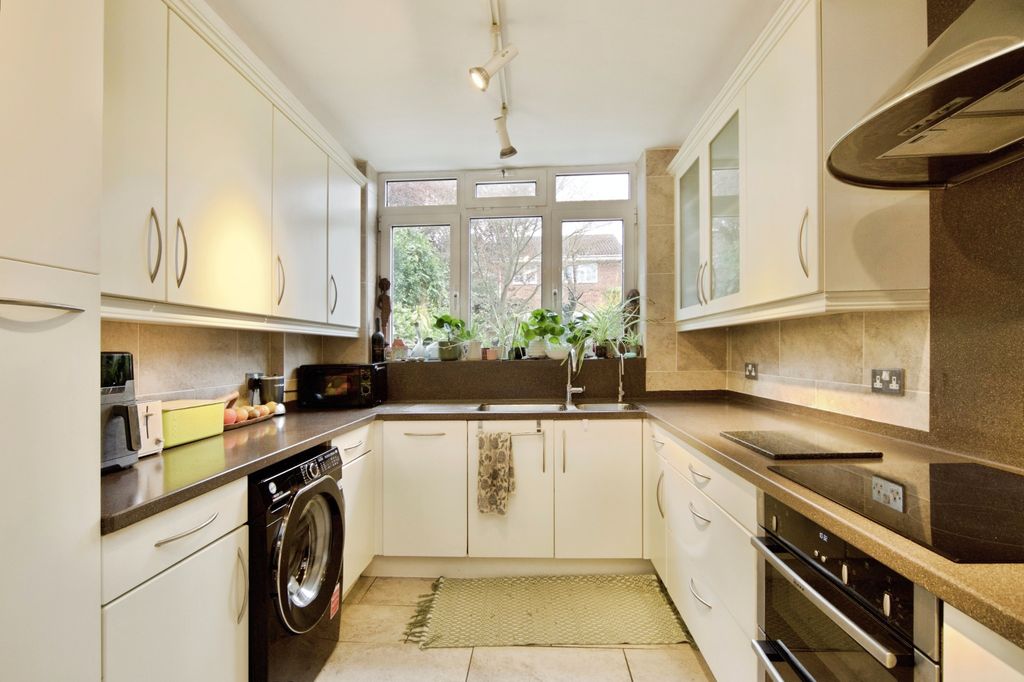 Property photo 2 of 21 Dsc_5179