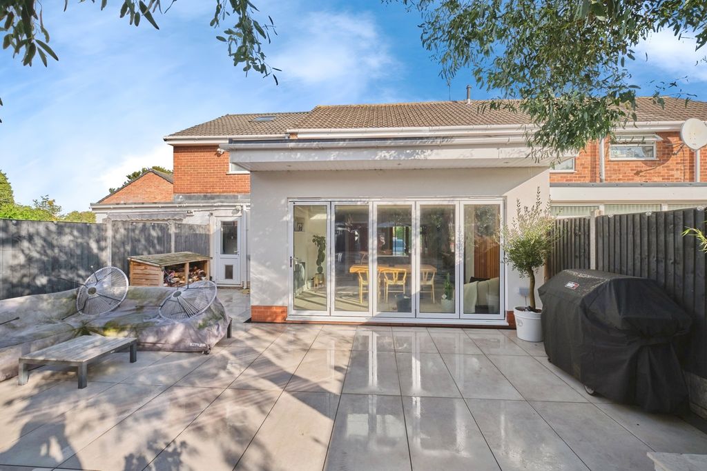 Property photo 2 of 25 Photo