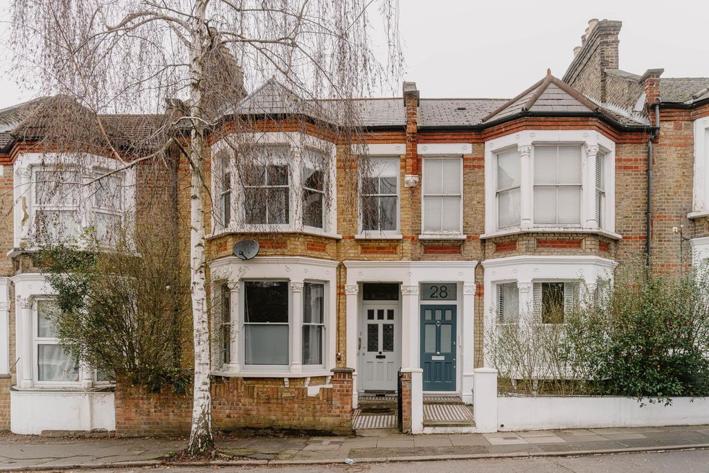 Property photo 2 of 24