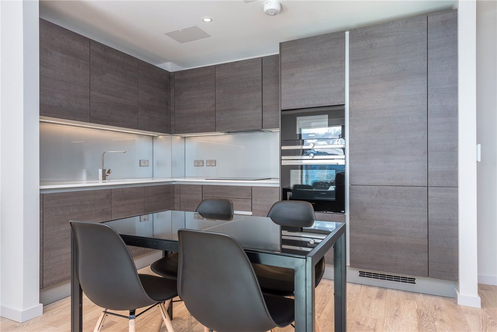 Property photo 2 of 14 Kitchen