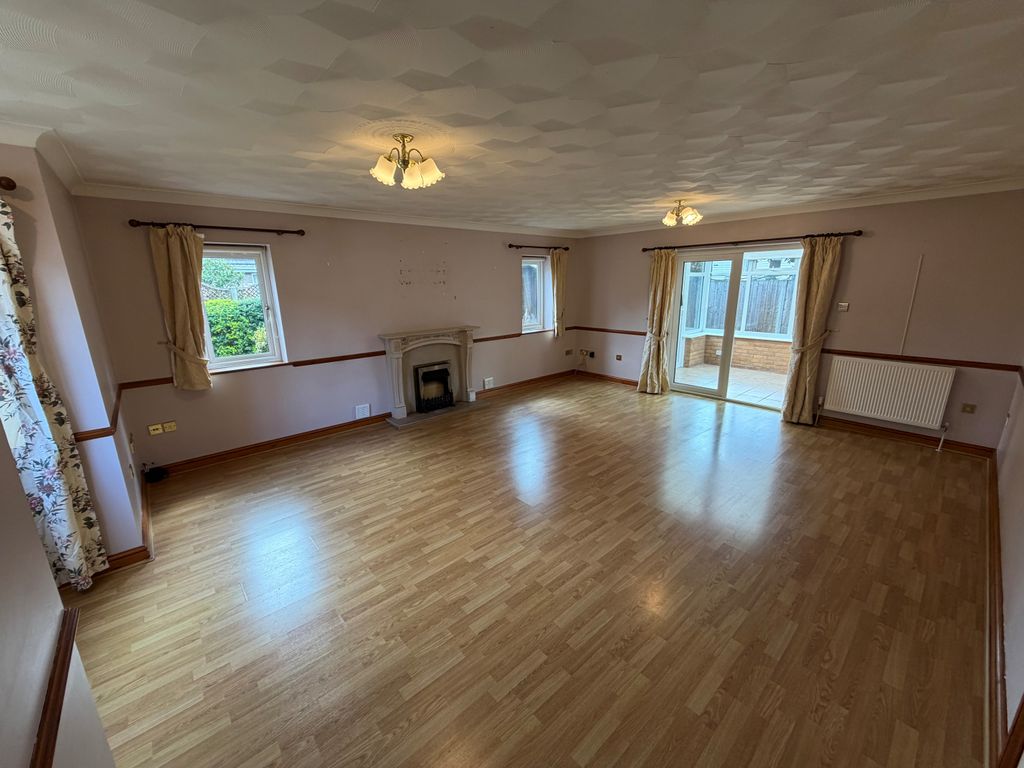 Property photo 3 of 13 Image