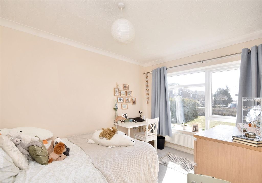 Property photo 2 of 11 G42V01Bxlkon8En2Rfc__A.Jpg