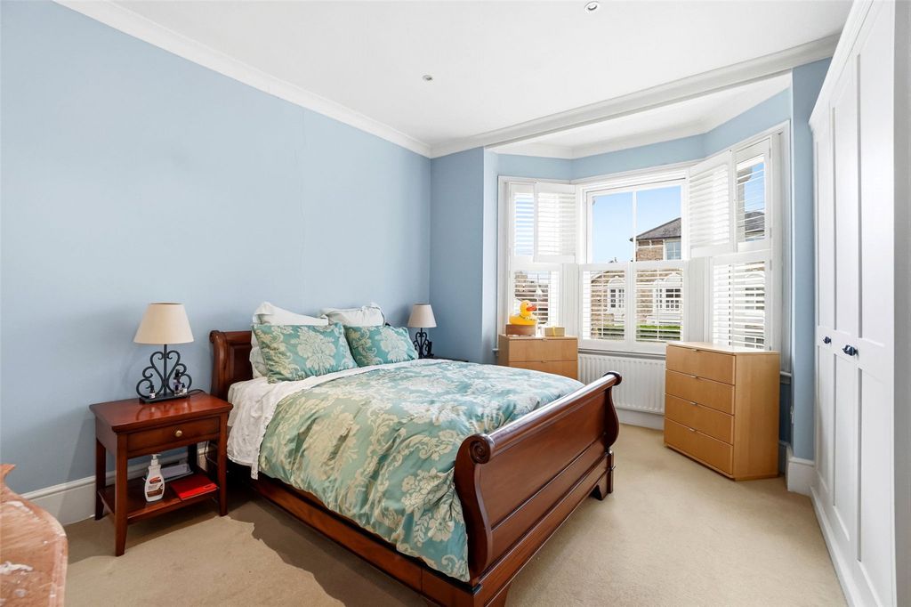 Additional image 8 of 4 bed semi-detached house for salePark Road, Hampton Hill TW12