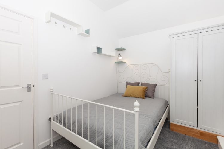 Property photo 3 of 9 226397