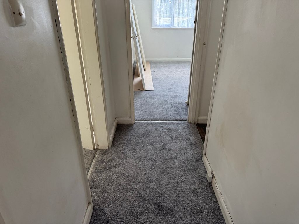 Additional image 7 of 2 bed flat for saleWoodford Court, Birchington CT7