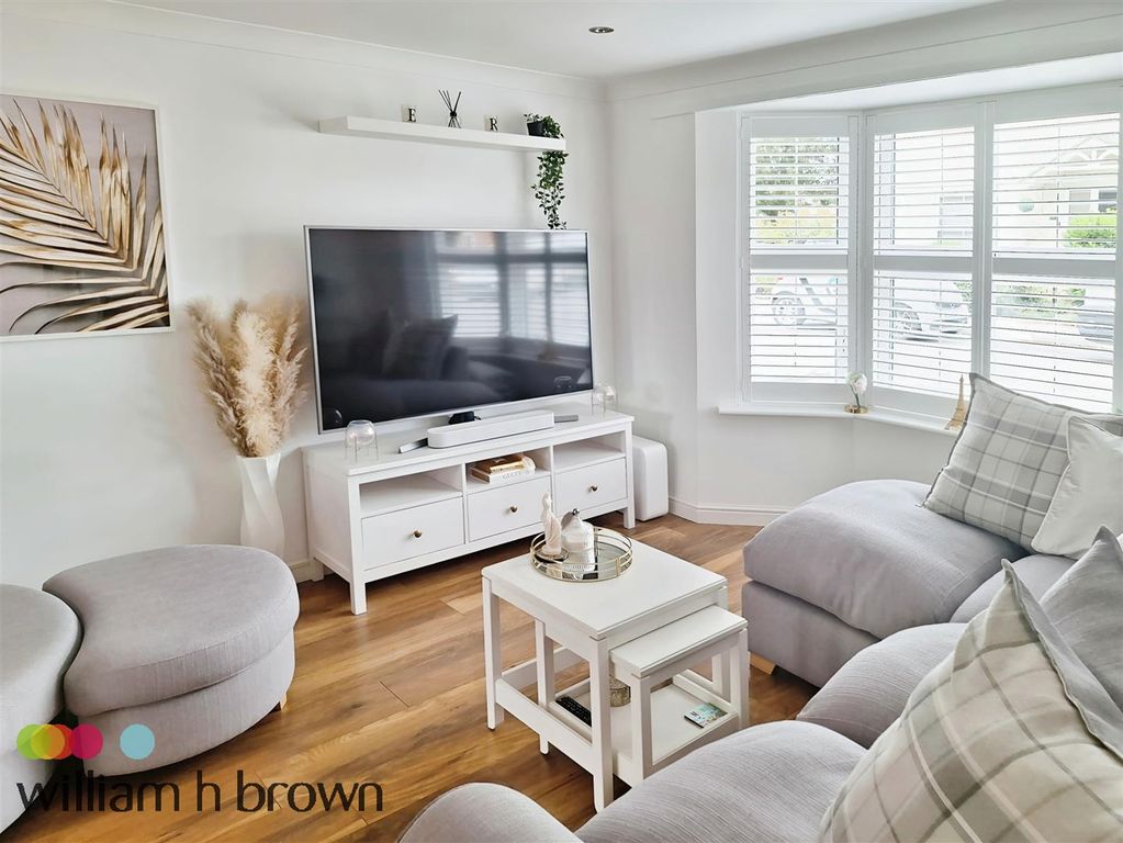 Property photo 2 of 17 Image