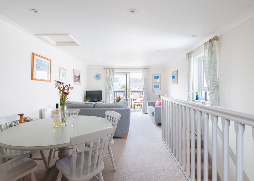 Property photo 2 of 21 68551Eca901d6_Delphy-13