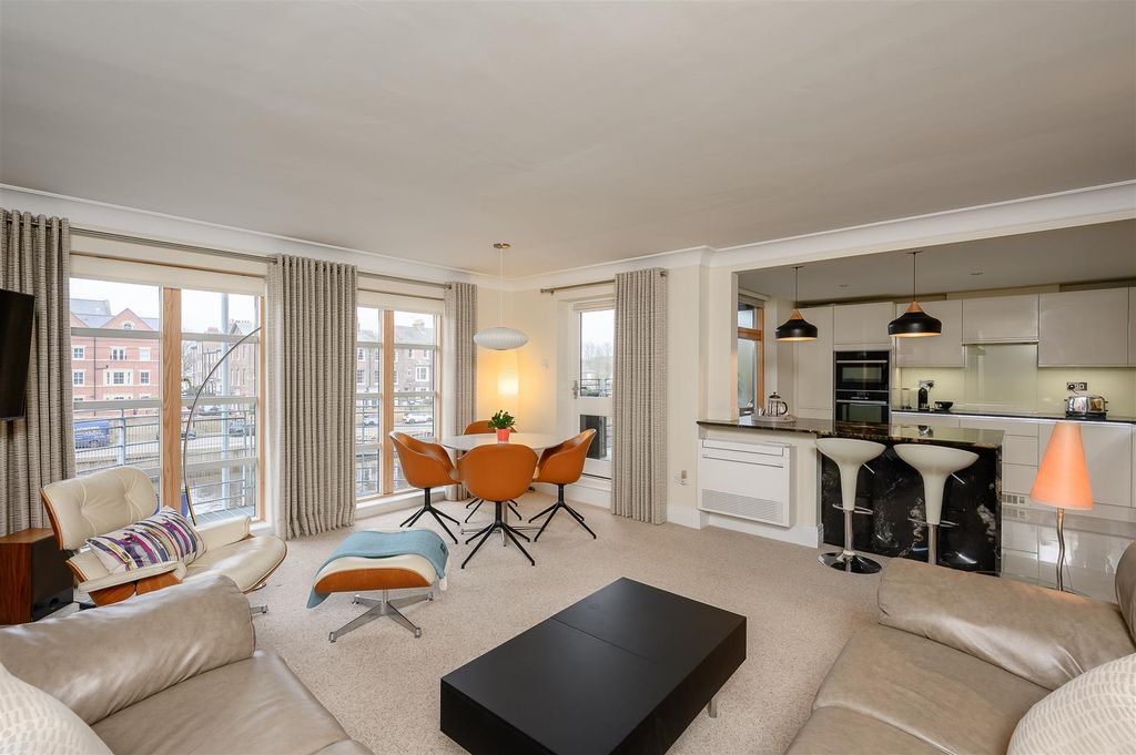 Property photo 1 of 23 Open Plan Living