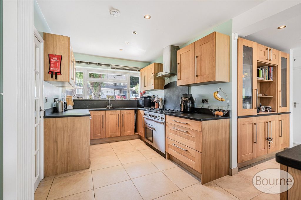 Property photo 2 of 23 Picture No. 03