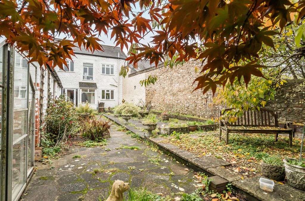 Property photo 3 of 28 1370814-5-68F7726...