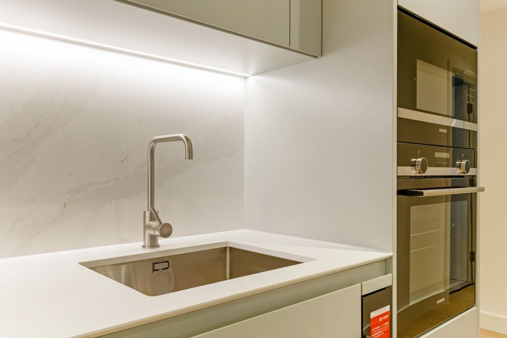 Property photo 2 of 19 Kitchen