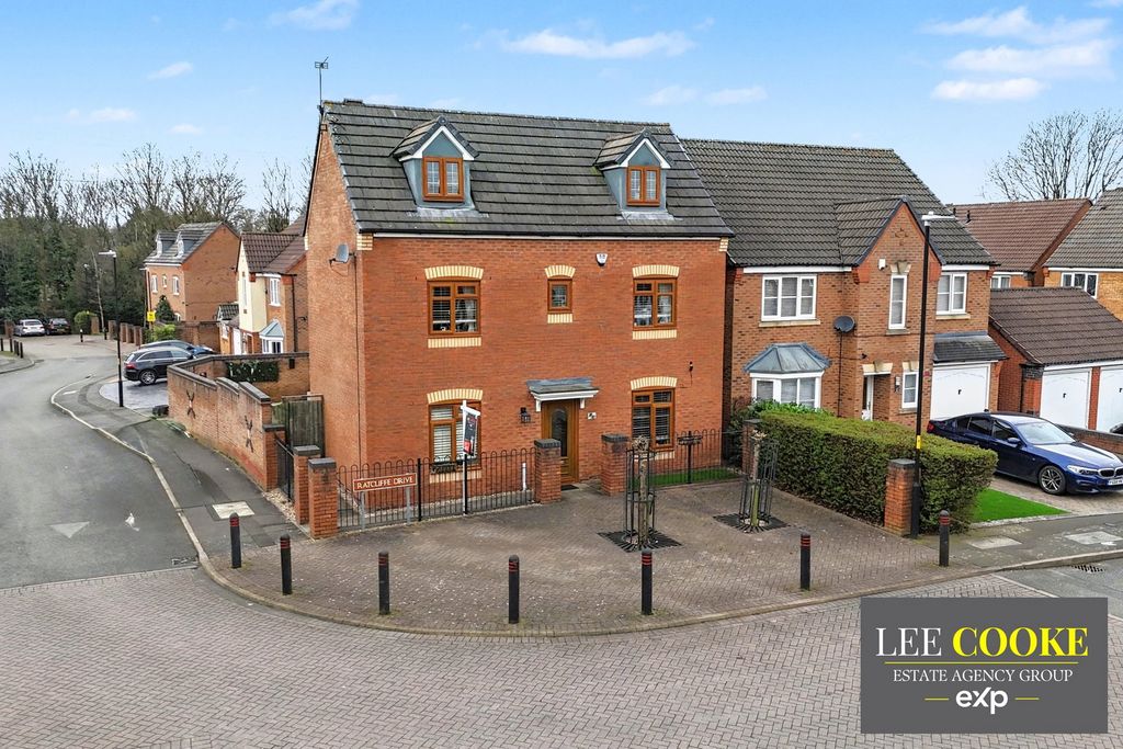 Property photo 3 of 48