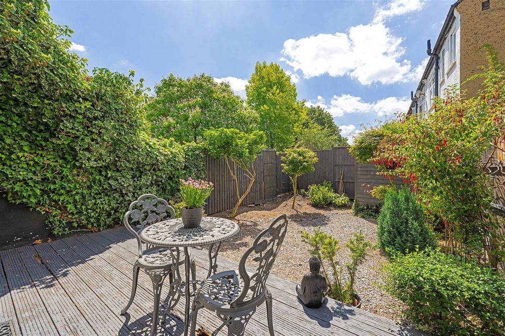 Property photo 3 of 12 Phoenix Road-12.Jpg