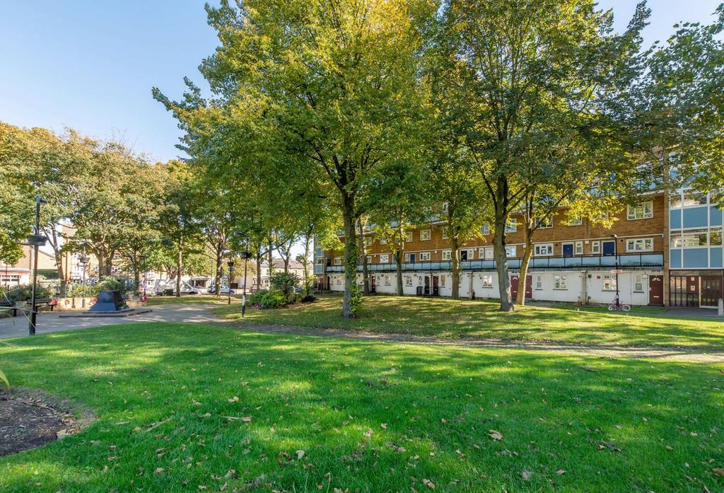 Property photo 3 of 10 Violette Szabo House, Se27 9Ru-1.Jpg