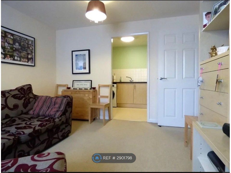 Property photo 3 of 12
