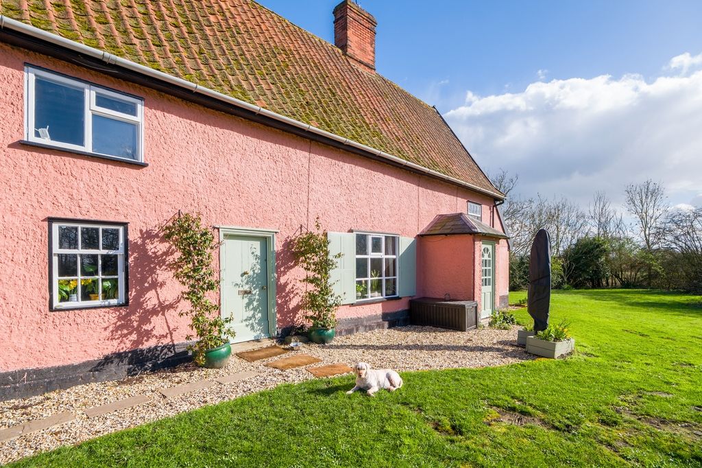 Property photo 2 of 29