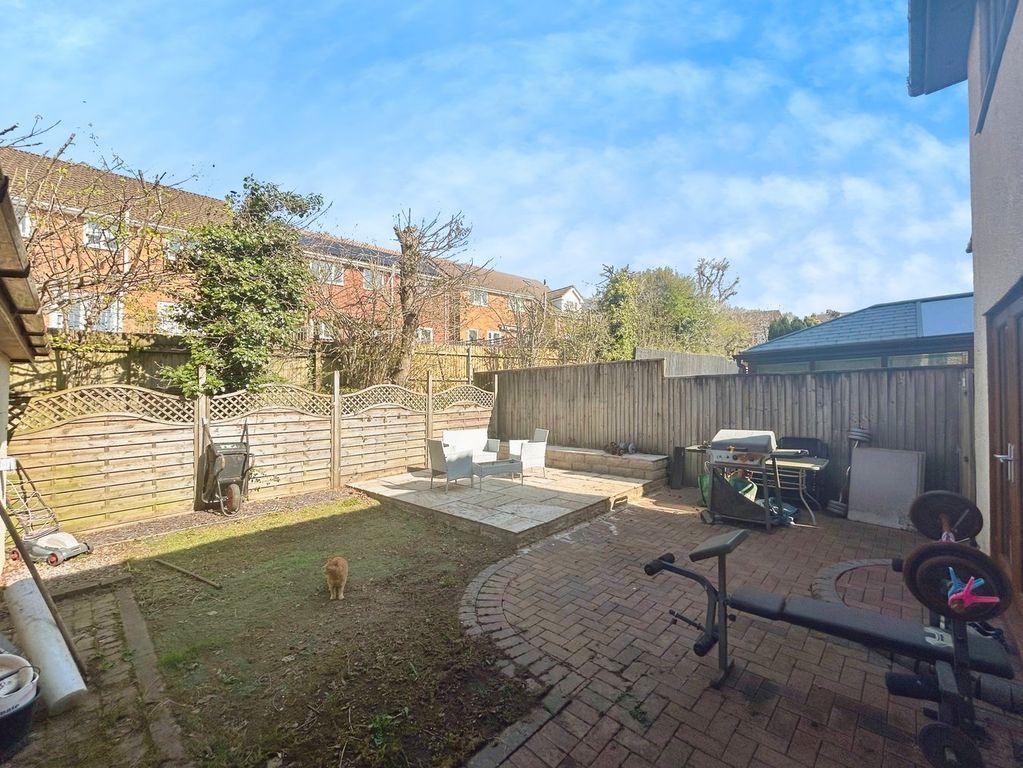 Property photo 3 of 17