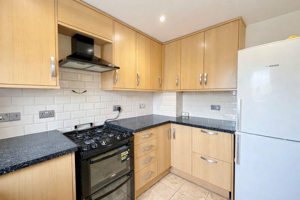 Property photo 3 of 12 Kitchen