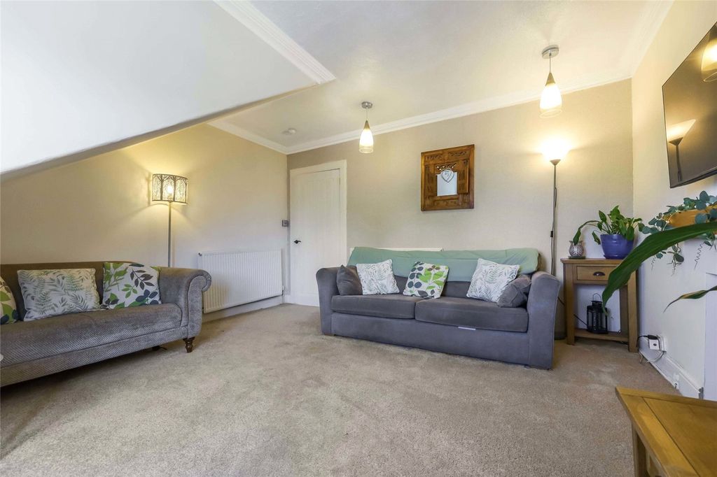 Property photo 3 of 19 Picture No. 29