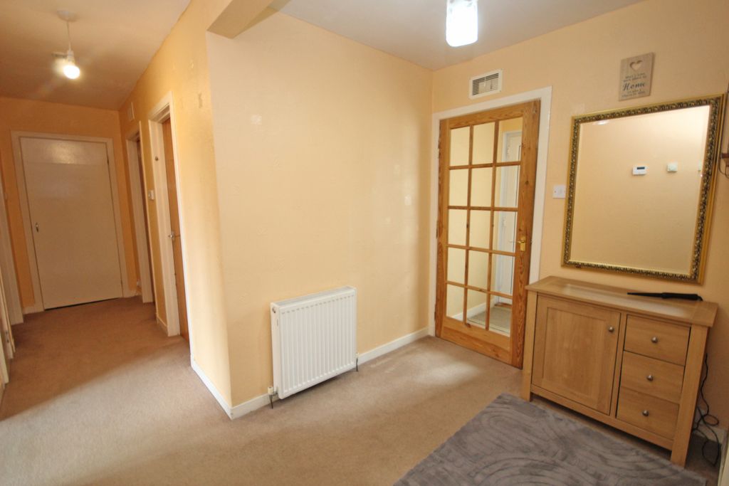 Property photo 3 of 33