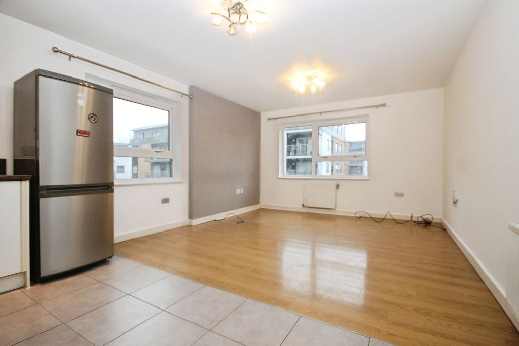 Property photo 3 of 14 Reception/Kitchen