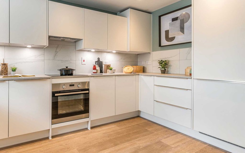 Property photo 1 of 14 Kitchen