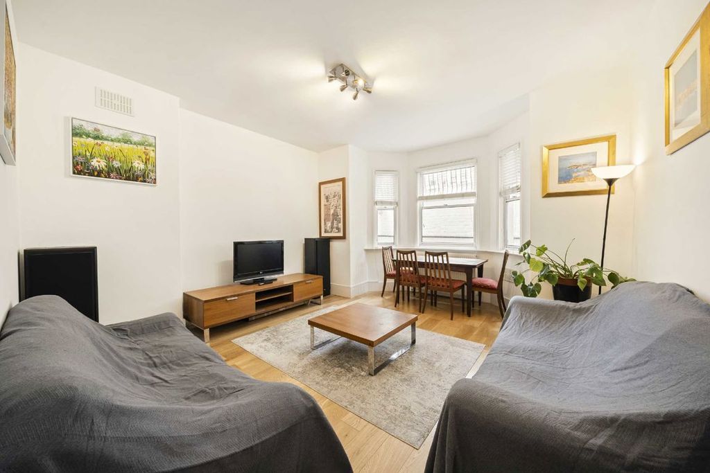 Property photo 2 of 6