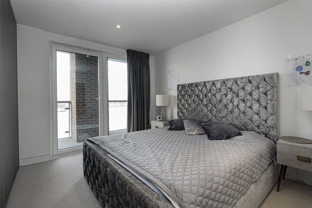 Property photo 3 of 28 Picture No. 34