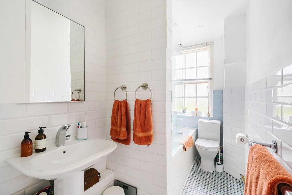 Property photo 3 of 11 Picture No. 06