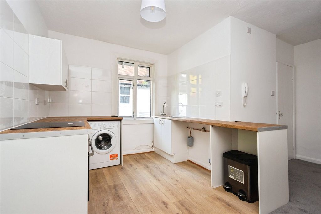 Property photo 2 of 15 Picture No. 46