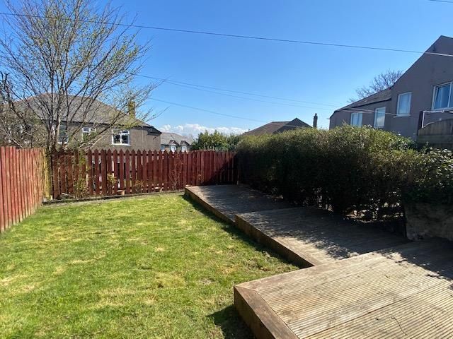 Property photo 2 of 25