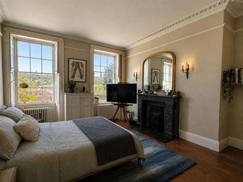 Property photo 3 of 7 Bedroom