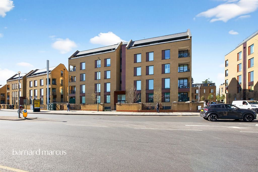 Property photo 1 of 14