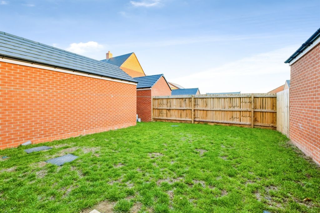 Property photo 3 of 18