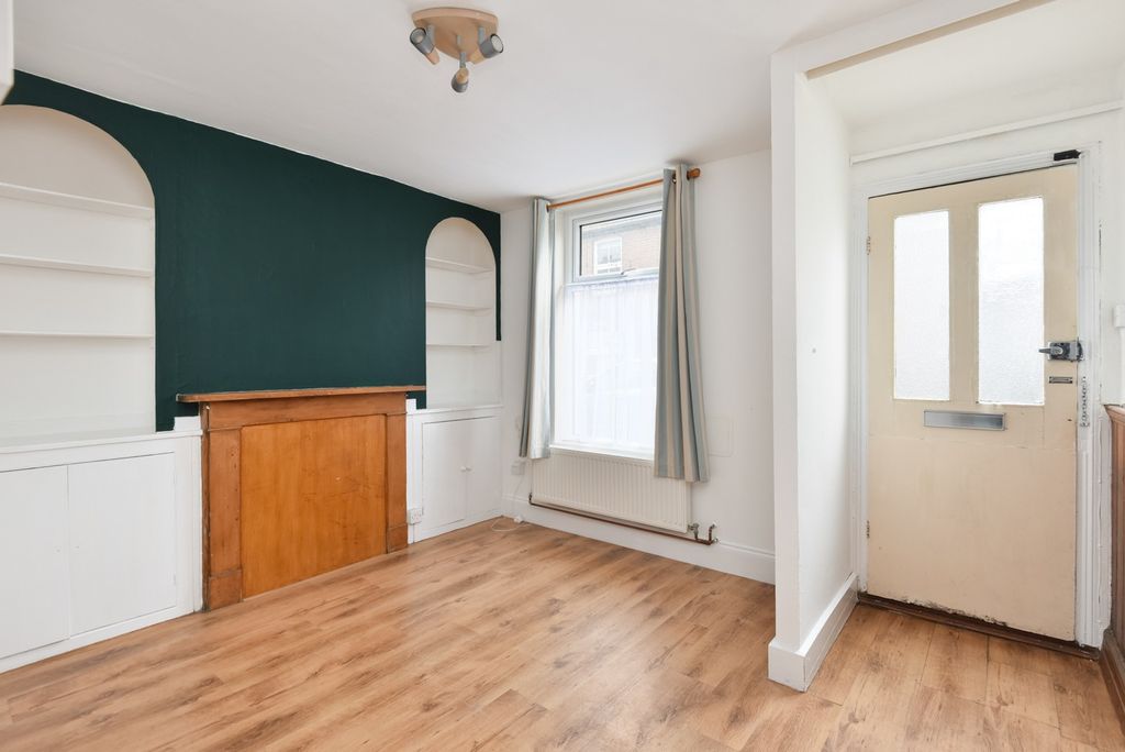 Property photo 2 of 13 4459034