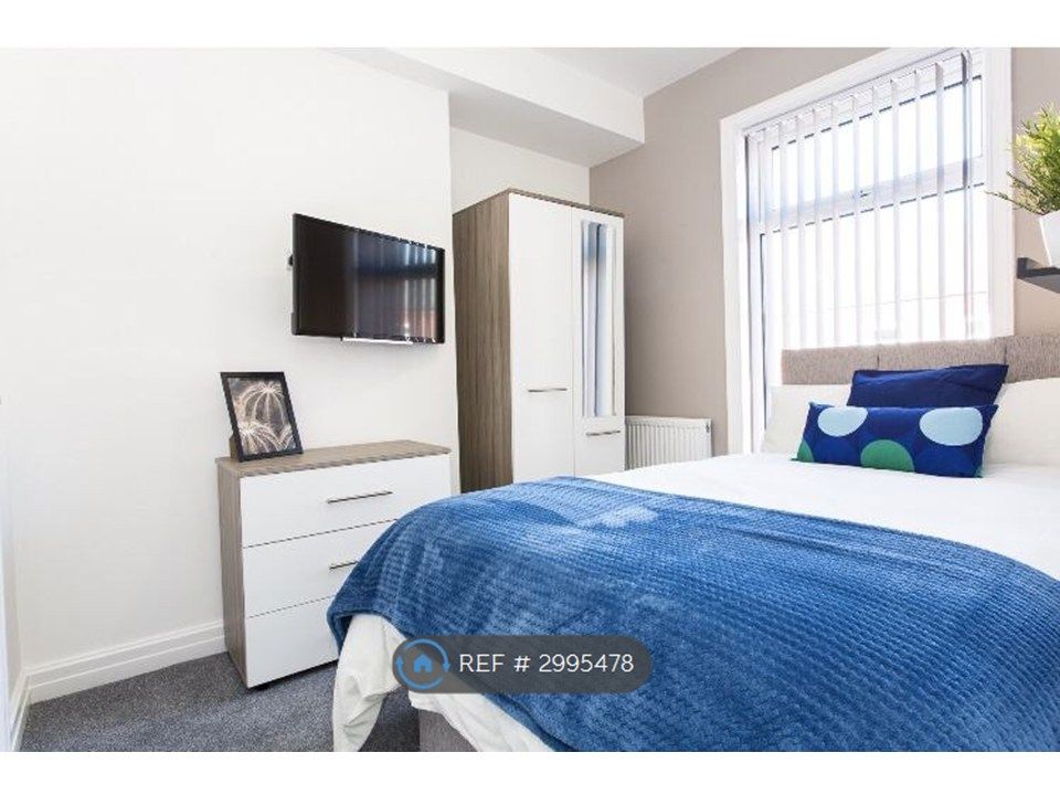 Property photo 1 of 3