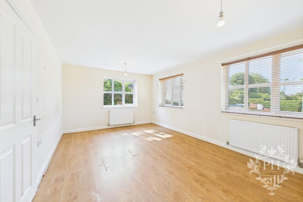 Property photo 2 of 18 Cam01415G0-Pr0453-Still005.Jpg
